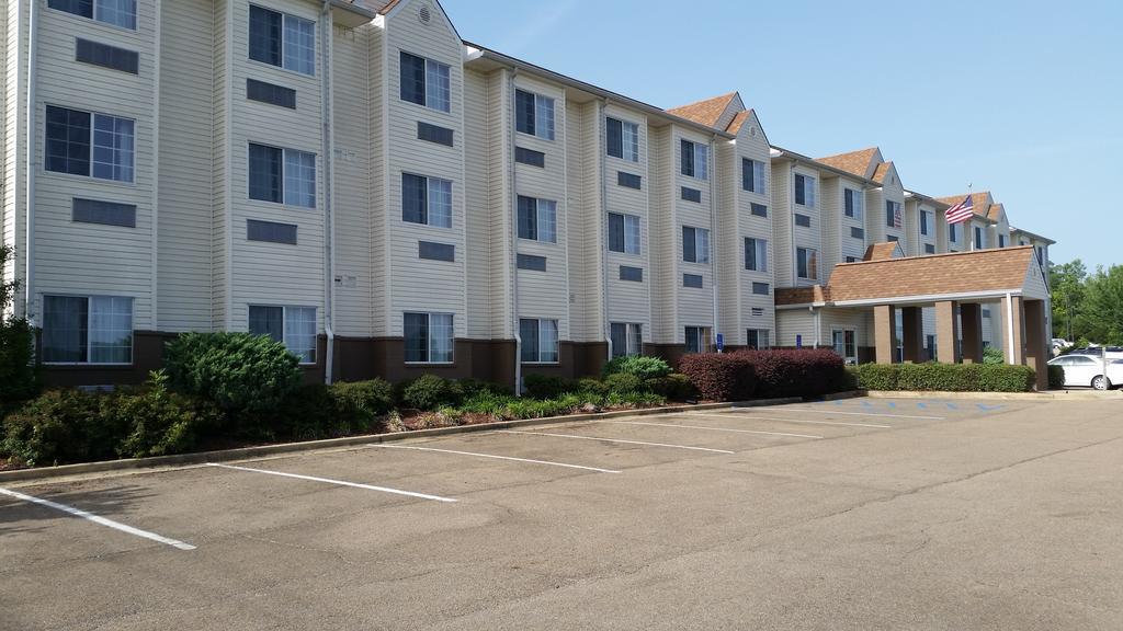 Microtel Inn & Suites By Wyndham Starkville Buitenkant foto